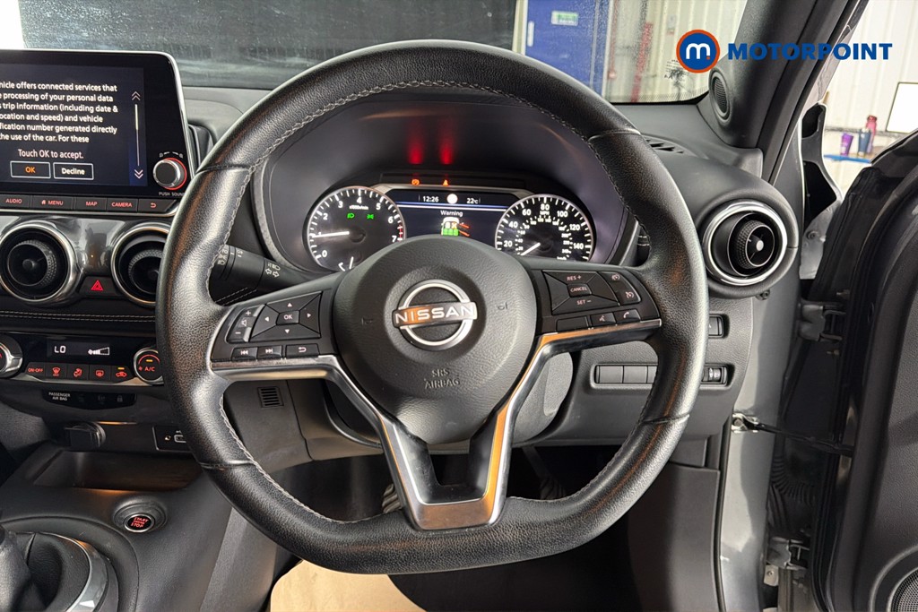 Nissan Juke N-Connecta Manual Petrol SUV - Stock Number (1649858) - 2nd supplementary image