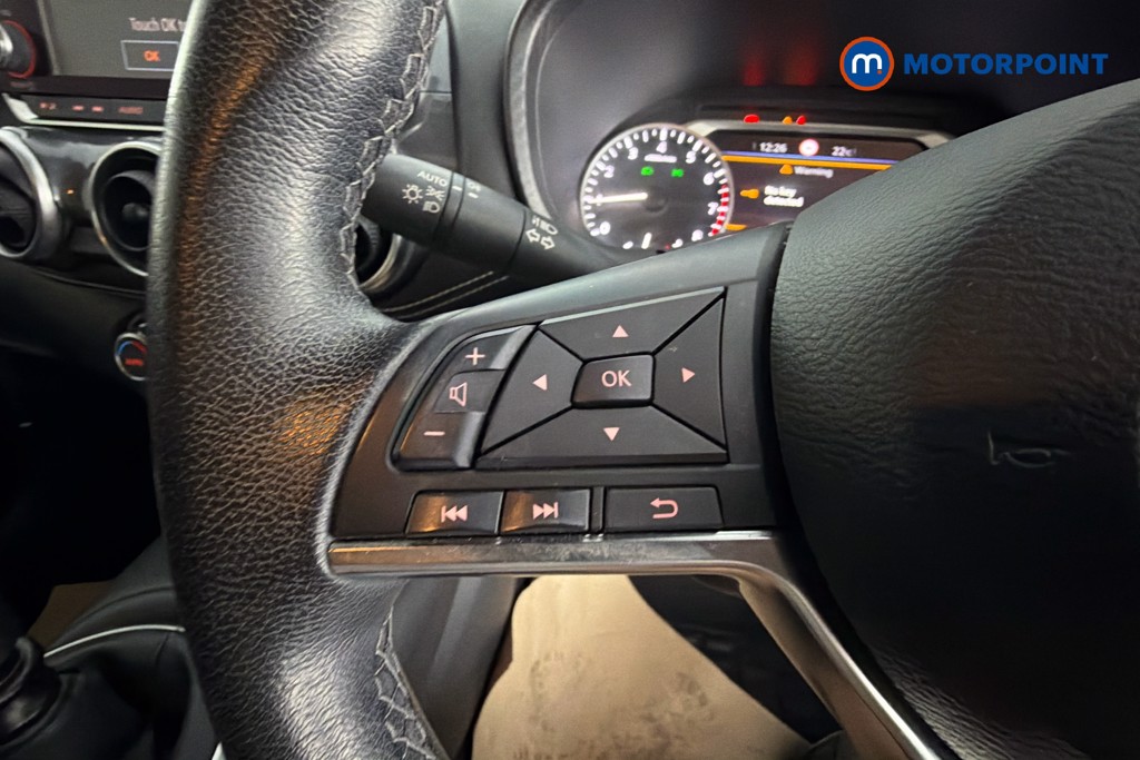 Nissan Juke N-Connecta Manual Petrol SUV - Stock Number (1649858) - 3rd supplementary image