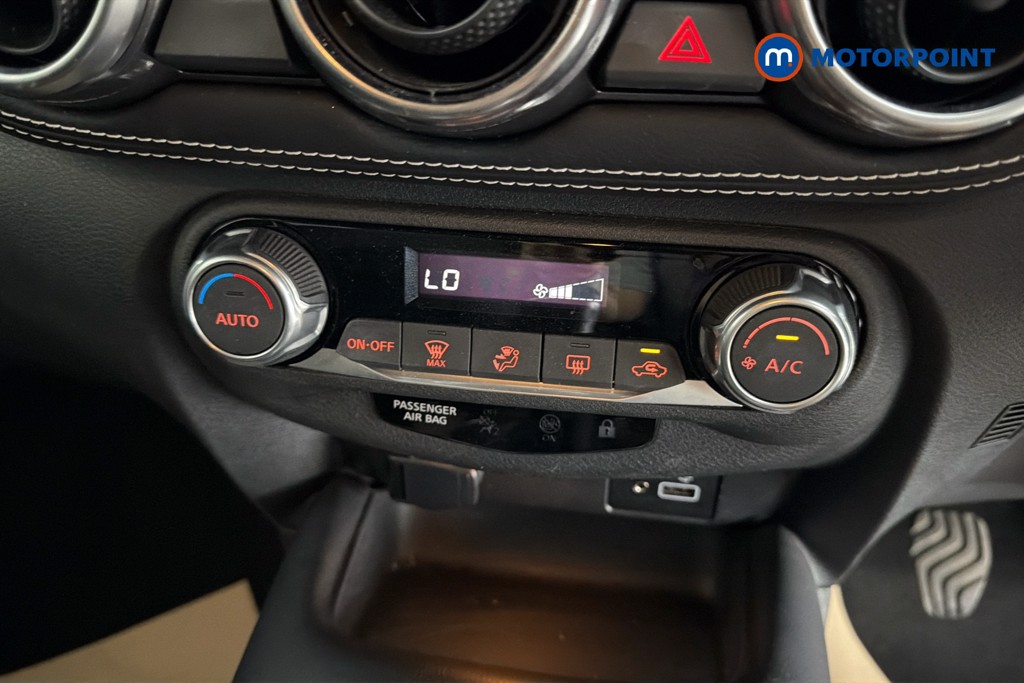 Nissan Juke N-Connecta Manual Petrol SUV - Stock Number (1649858) - 12th supplementary image