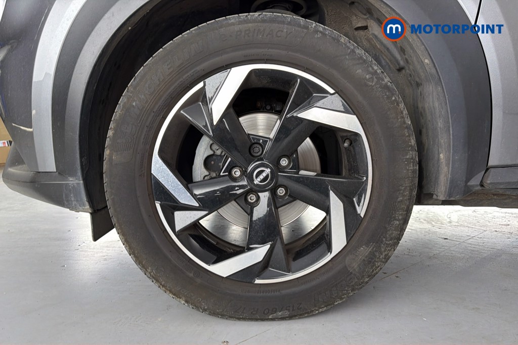 Nissan Juke N-Connecta Manual Petrol SUV - Stock Number (1649858) - 47th supplementary image