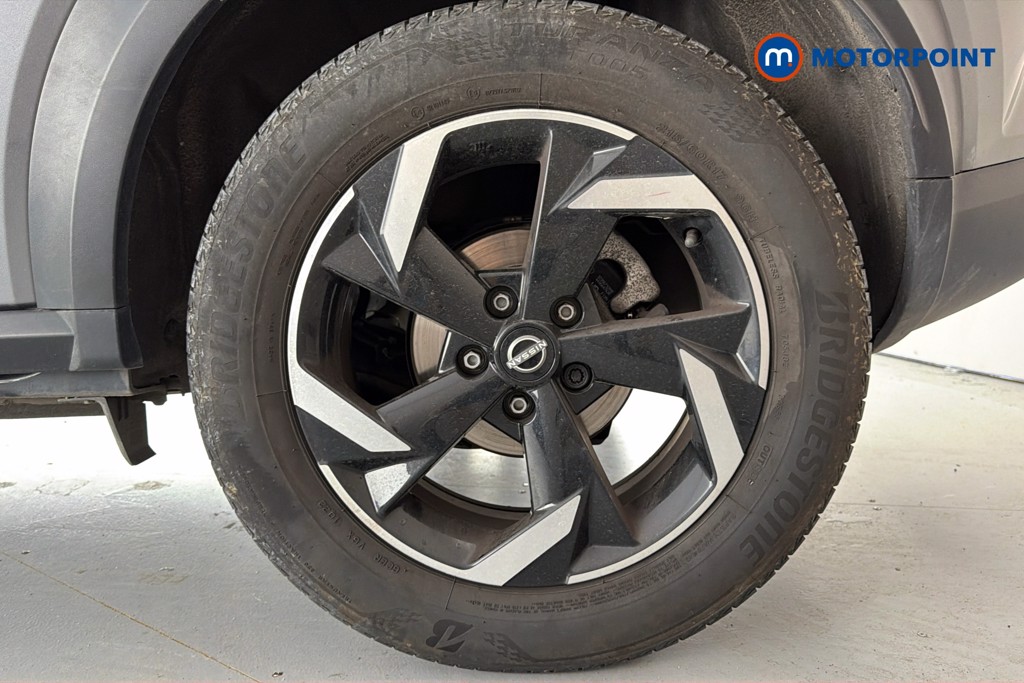 Nissan Juke N-Connecta Manual Petrol SUV - Stock Number (1649858) - 48th supplementary image