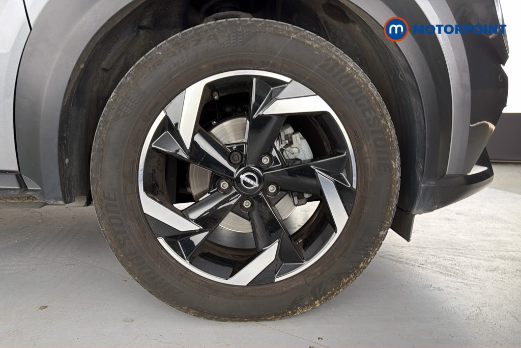 Nissan Juke N-Connecta Manual Petrol SUV - Stock Number (1649858) - 50th supplementary image