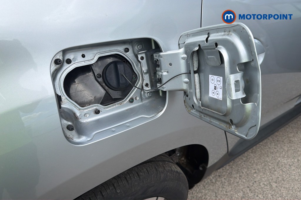 Dacia Duster Prestige Manual Petrol SUV - Stock Number (1650095) - 34th supplementary image