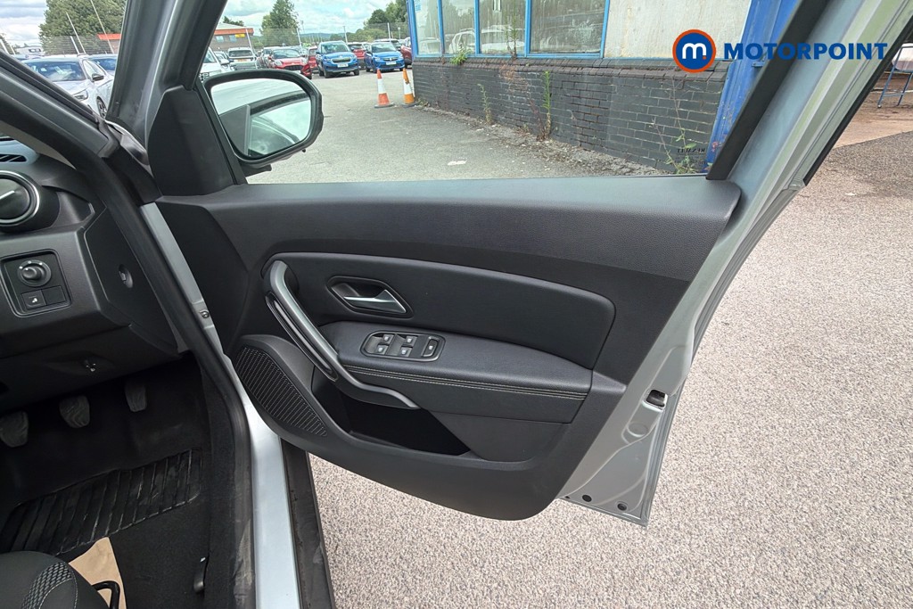 Dacia Duster Prestige Manual Petrol SUV - Stock Number (1650095) - 37th supplementary image
