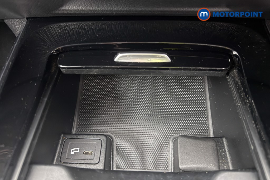 Mercedes-Benz B Class Amg Line Automatic Petrol Hatchback - Stock Number (1650463) - 15th supplementary image