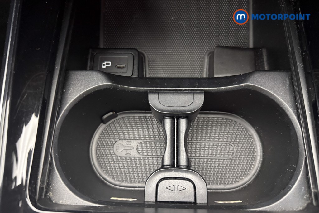 Mercedes-Benz B Class Amg Line Automatic Petrol Hatchback - Stock Number (1650463) - 16th supplementary image