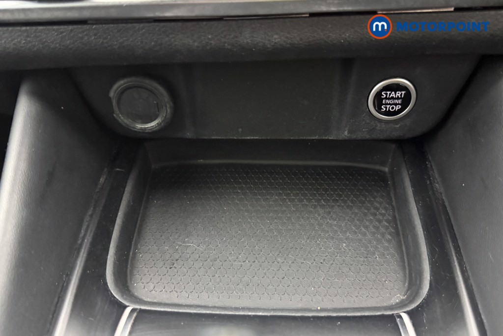 Nissan Qashqai N-Connecta Manual Petrol SUV - Stock Number (1651266) - 14th supplementary image