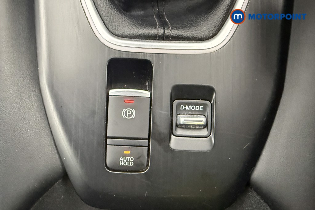 Nissan Qashqai N-Connecta Manual Petrol SUV - Stock Number (1651266) - 15th supplementary image