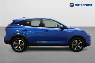 Nissan Qashqai N-Connecta Manual Petrol SUV - Stock Number (1651266) - Drivers side