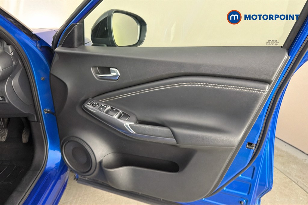 Nissan Juke N-Connecta Manual Petrol SUV - Stock Number (1651809) - 19th supplementary image