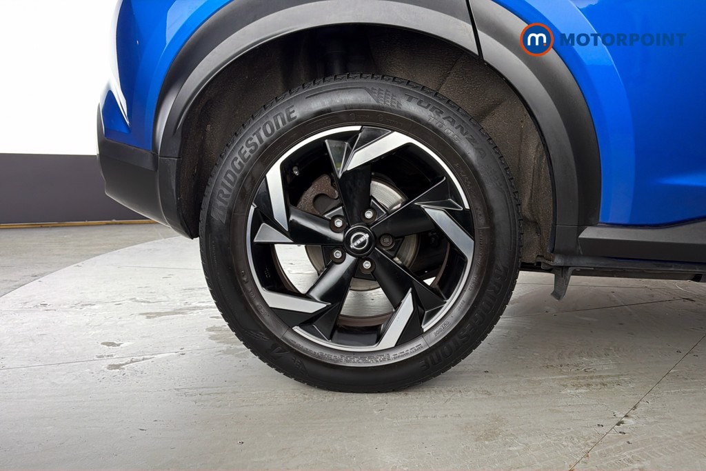 Nissan Juke N-Connecta Manual Petrol SUV - Stock Number (1651809) - 49th supplementary image