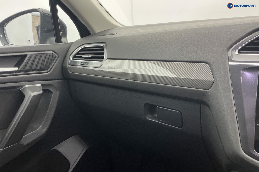 Volkswagen Tiguan Allspace Life Automatic Petrol SUV - Stock Number (1652097) - 18th supplementary image