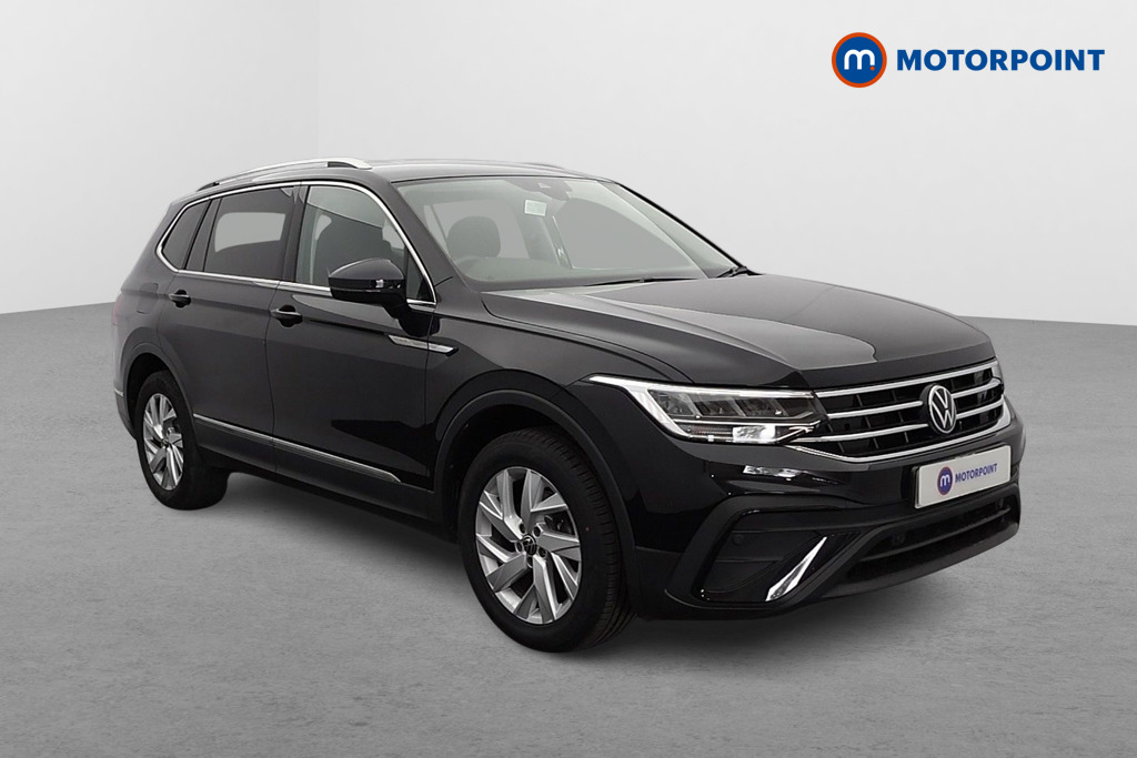 Volkswagen Tiguan Allspace Life Automatic Petrol SUV - Stock Number (1652097) - Drivers side front corner