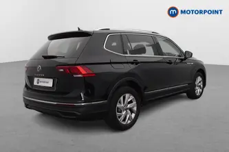Volkswagen Tiguan Allspace Life Automatic Petrol SUV - Stock Number (1652097) - Drivers side rear corner