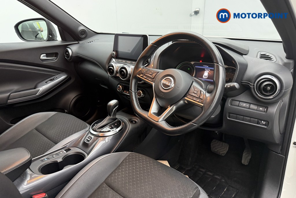 Nissan Juke N-Connecta Automatic Petrol-Electric Hybrid SUV - Stock Number (1652437) - 6th supplementary image