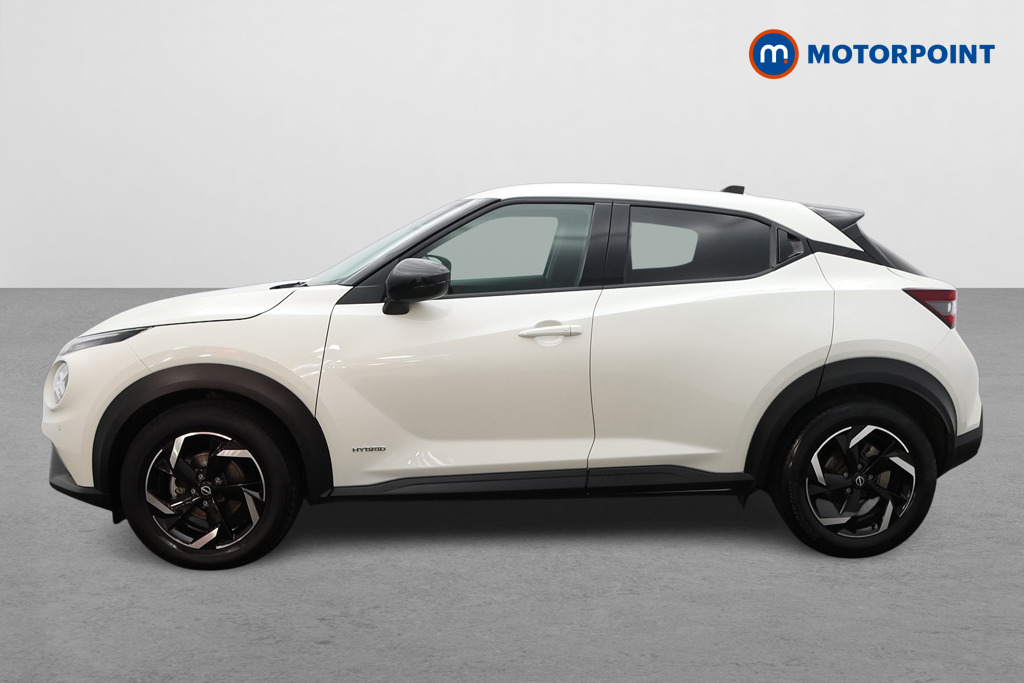 Nissan Juke N-Connecta Automatic Petrol-Electric Hybrid SUV - Stock Number (1652437) - Passenger side