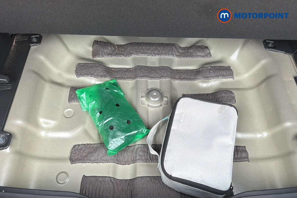 Hyundai Kona Ultimate Manual Petrol SUV - Stock Number (1652611) - 33rd supplementary image