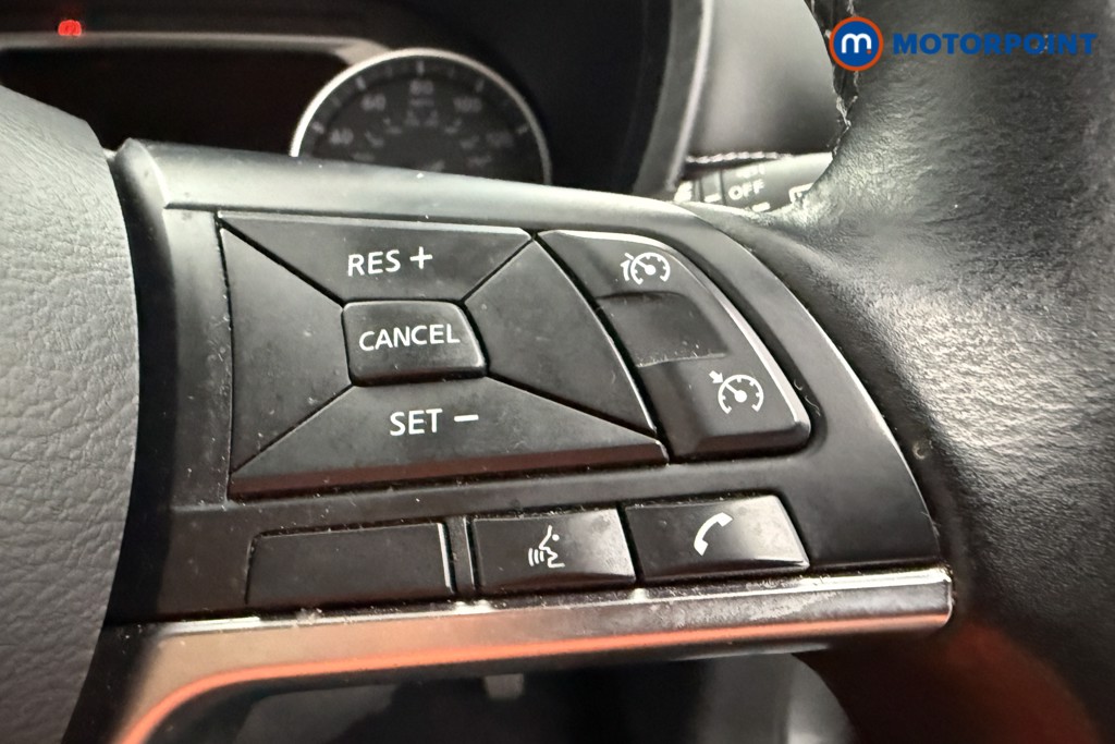 Nissan Juke N-Connecta Automatic Petrol-Electric Hybrid SUV - Stock Number (1653382) - 4th supplementary image