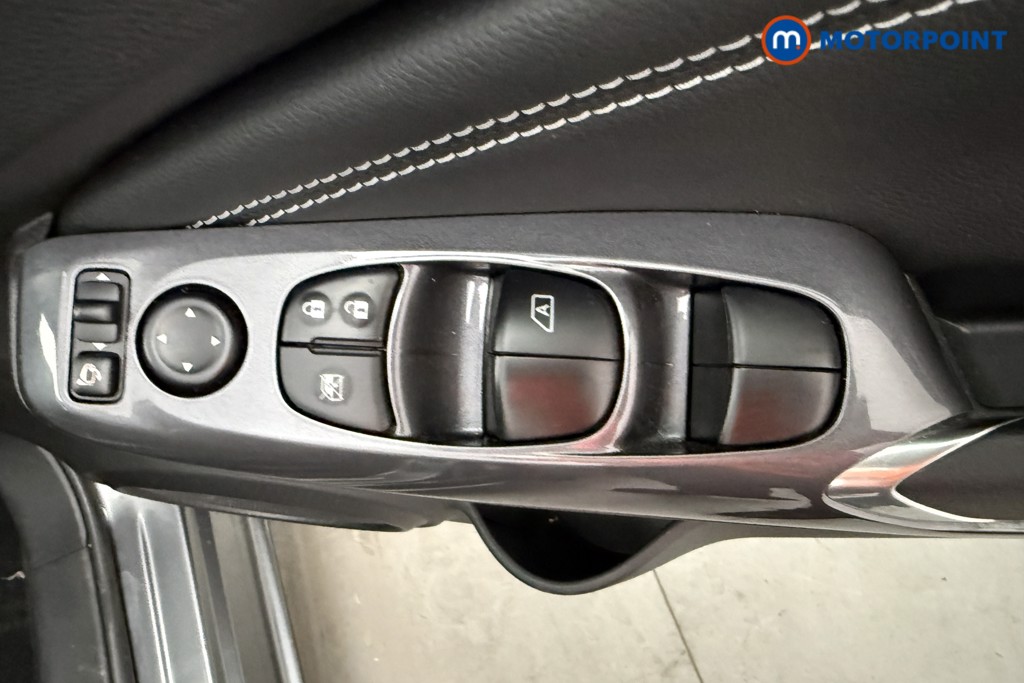 Nissan Juke N-Connecta Automatic Petrol-Electric Hybrid SUV - Stock Number (1653382) - 15th supplementary image