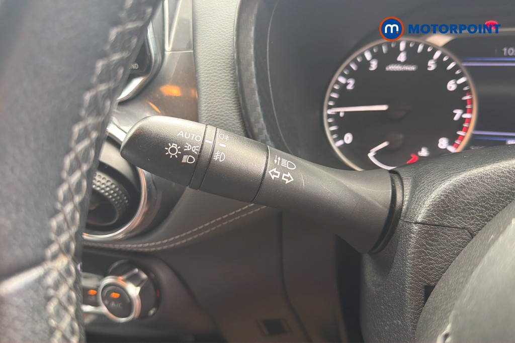 Nissan Juke N-Connecta Automatic Petrol SUV - Stock Number (1654306) - 18th supplementary image