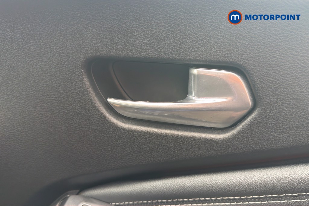 Nissan Juke N-Connecta Automatic Petrol SUV - Stock Number (1654306) - 42nd supplementary image