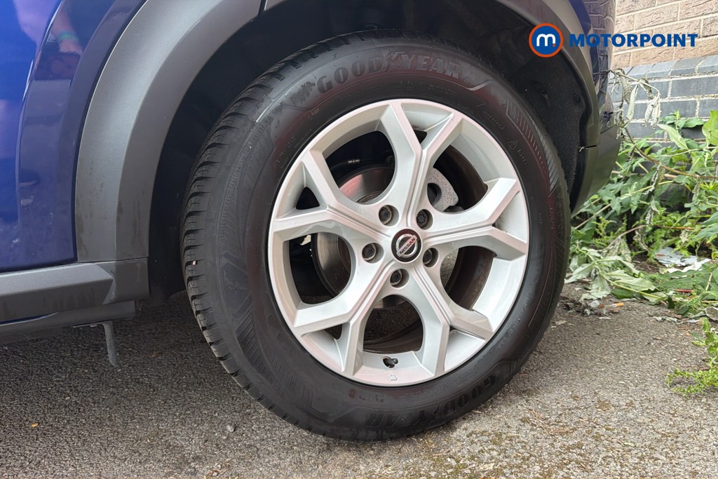 Nissan Juke N-Connecta Automatic Petrol SUV - Stock Number (1654306) - 48th supplementary image