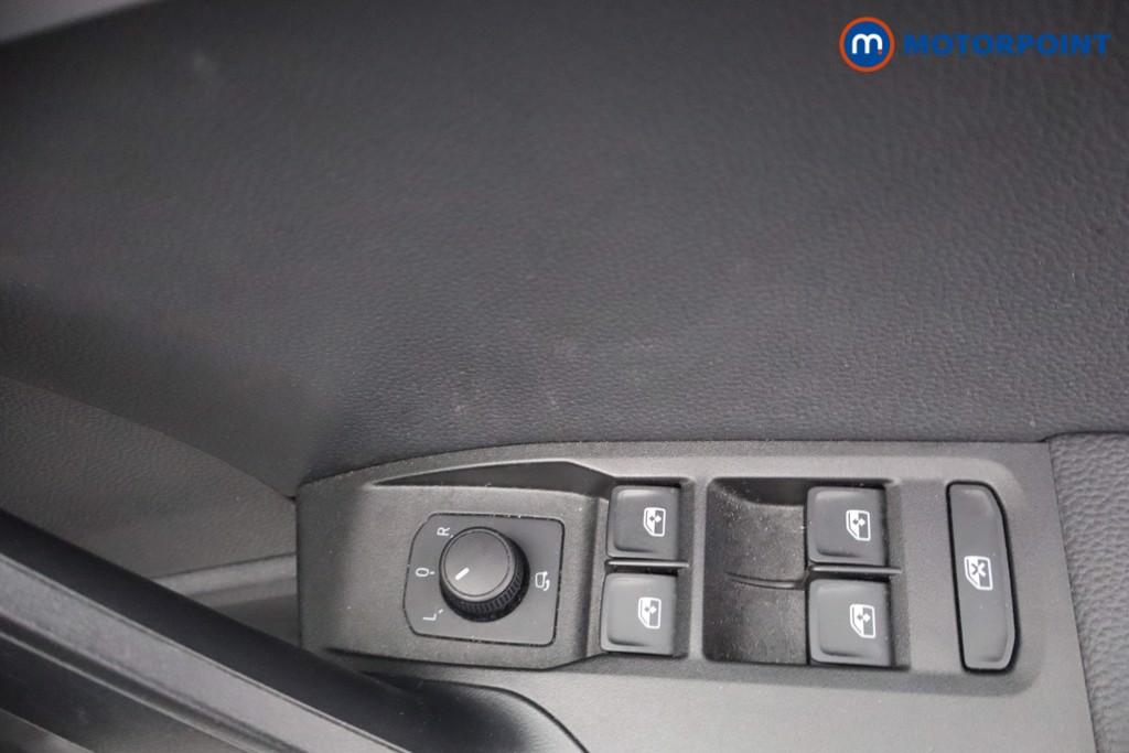 Seat Ibiza Xcellence Lux Manual Petrol Hatchback - Stock Number (1654373) - 10th supplementary image