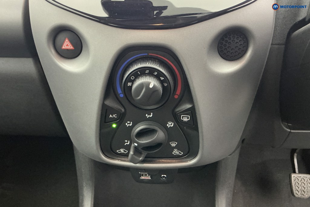 Toyota Aygo X-Play Automatic Petrol Hatchback - Stock Number (1654556) - 16th supplementary image