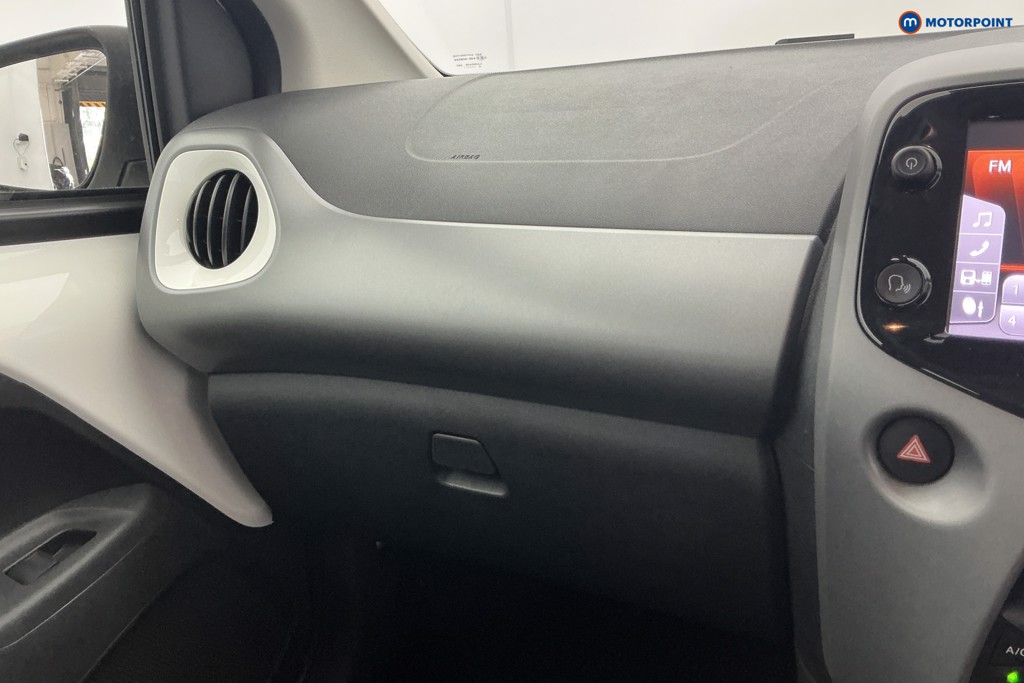 Toyota Aygo X-Play Automatic Petrol Hatchback - Stock Number (1654556) - 17th supplementary image