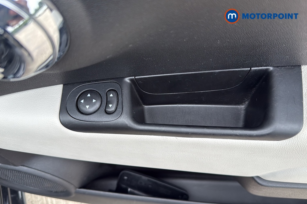 Fiat 500 Dolcevita Manual Petrol Hatchback - Stock Number (1654804) - 19th supplementary image