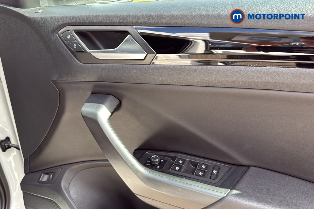 Volkswagen T-Roc R Automatic Petrol SUV - Stock Number (1655278) - 19th supplementary image