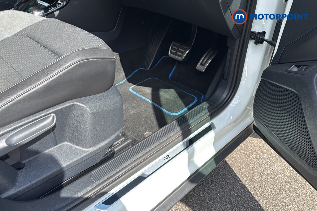 Volkswagen T-Roc R Automatic Petrol SUV - Stock Number (1655278) - 24th supplementary image
