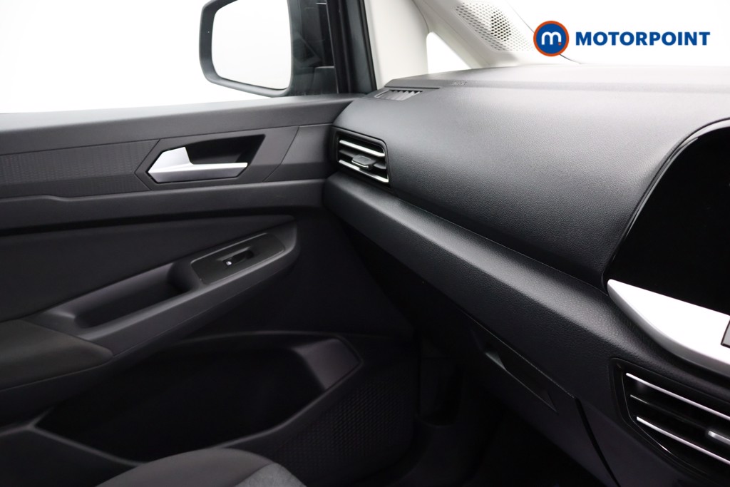 Ford Transit Connect Limited Automatic Petrol Plug-In Hybrid Panel Van - Stock Number (1655395) - 10th supplementary image