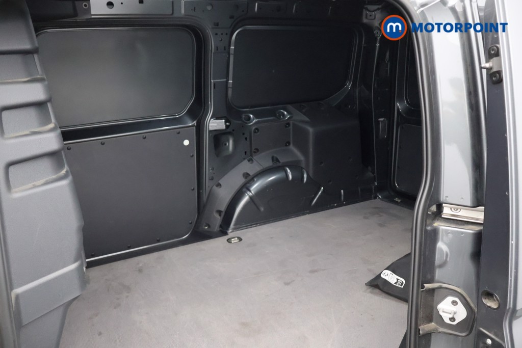 Ford Transit Connect Limited Automatic Petrol Plug-In Hybrid Panel Van - Stock Number (1655395) - 21st supplementary image