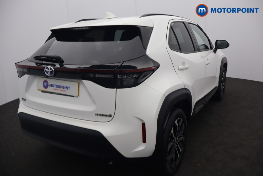 Toyota Yaris Cross Design Automatic Petrol-Electric Hybrid Estate - Stock Number (1655560) - 2nd supplementary image