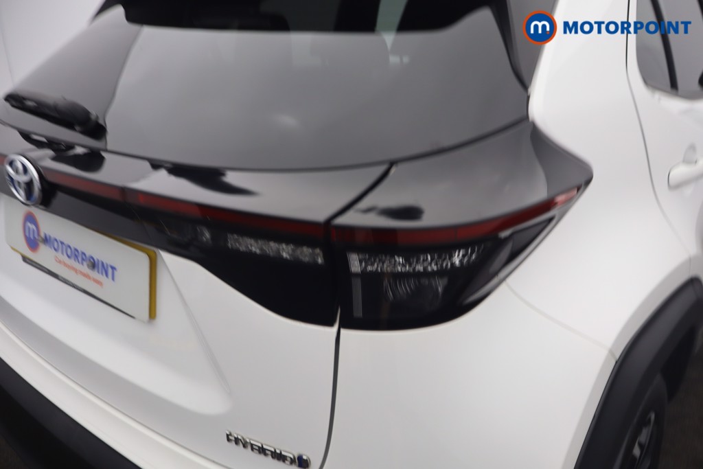 Toyota Yaris Cross Design Automatic Petrol-Electric Hybrid Estate - Stock Number (1655560) - 3rd supplementary image
