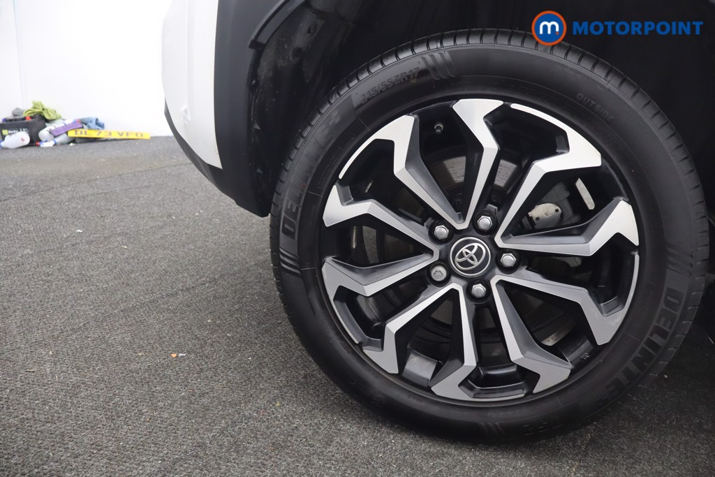 Toyota Yaris Cross Design Automatic Petrol-Electric Hybrid Estate - Stock Number (1655560) - 7th supplementary image