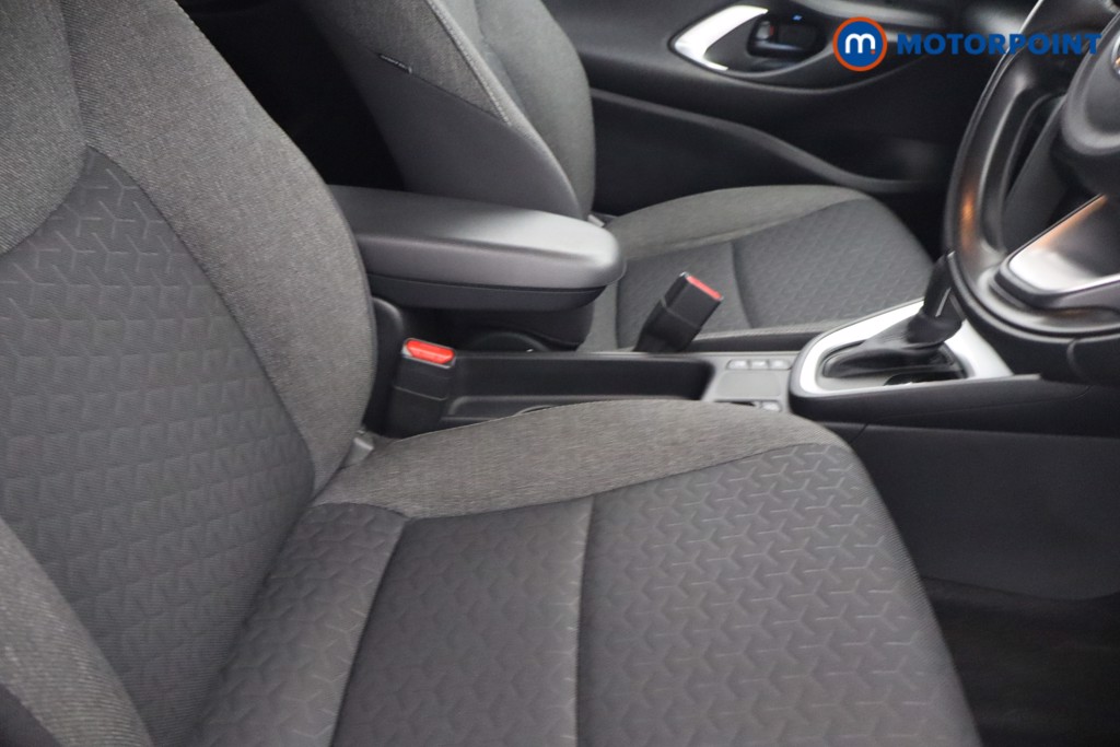 Toyota Yaris Cross Design Automatic Petrol-Electric Hybrid Estate - Stock Number (1655560) - 12th supplementary image