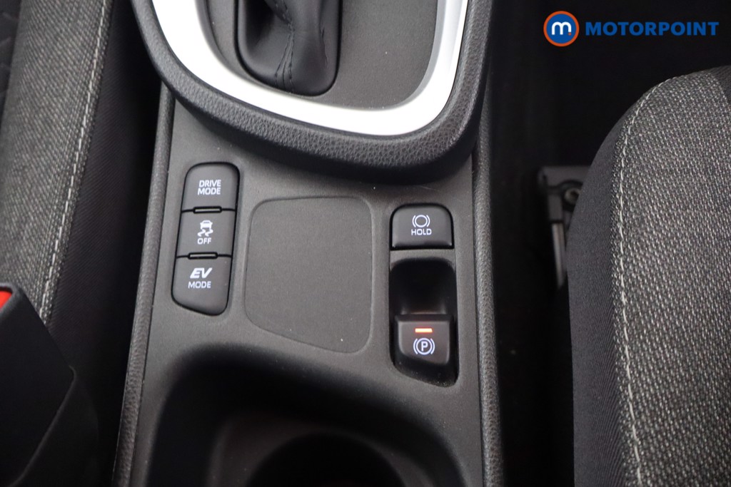 Toyota Yaris Cross Design Automatic Petrol-Electric Hybrid Estate - Stock Number (1655560) - 17th supplementary image