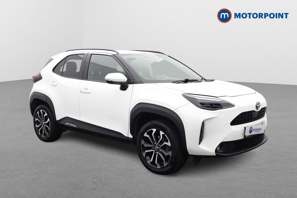 Toyota Yaris Cross Design Automatic Petrol-Electric Hybrid Estate - Stock Number (1655560) - Drivers side front corner
