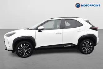 Toyota Yaris Cross Design Automatic Petrol-Electric Hybrid Estate - Stock Number (1655560) - Passenger side