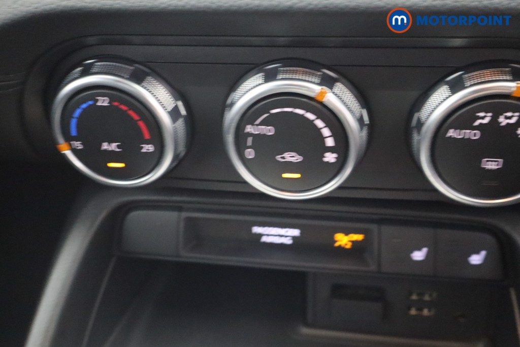 Fiat 124 Spider Lusso Plus Manual Petrol Convertible - Stock Number (1655575) - 15th supplementary image