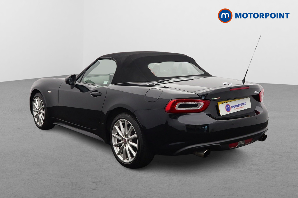 Fiat 124 Spider Lusso Plus Manual Petrol Convertible - Stock Number (1655575) - Passenger side rear corner