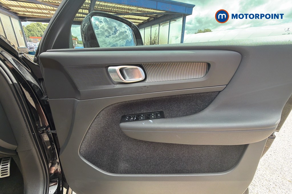 Volvo Xc40 R Design Automatic Petrol Plug-In Hybrid SUV - Stock Number (1655655) - 19th supplementary image