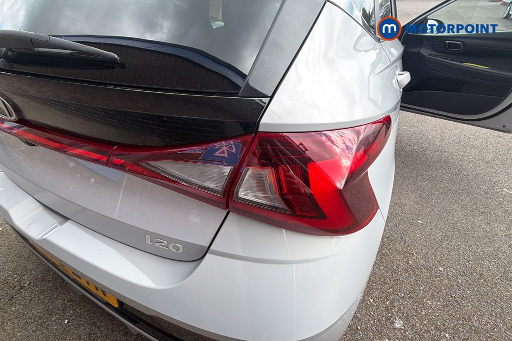 Hyundai I20 Ultimate Automatic Petrol Hatchback - Stock Number (1655698) - 38th supplementary image