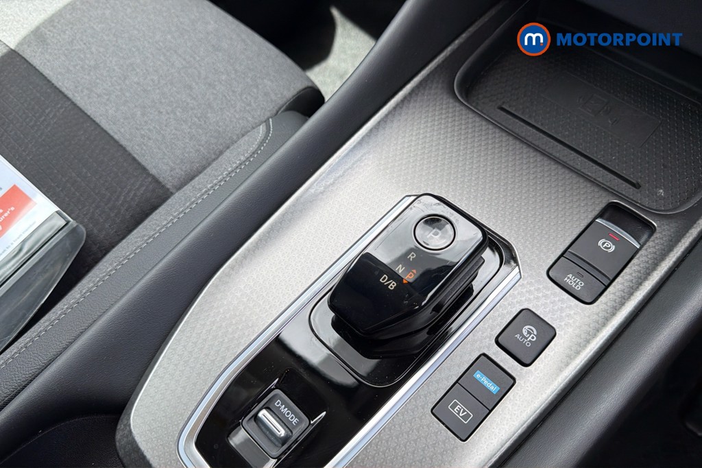 Nissan Qashqai N-Connecta Automatic Petrol-Electric Hybrid SUV - Stock Number (1656093) - 15th supplementary image