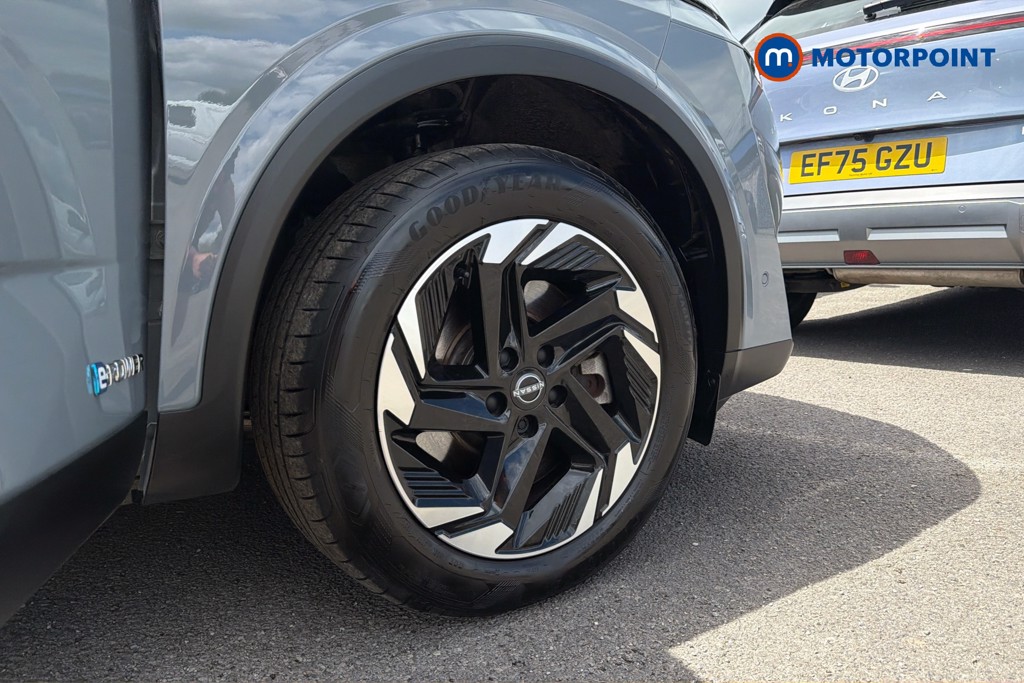 Nissan Qashqai N-Connecta Automatic Petrol-Electric Hybrid SUV - Stock Number (1656093) - 50th supplementary image