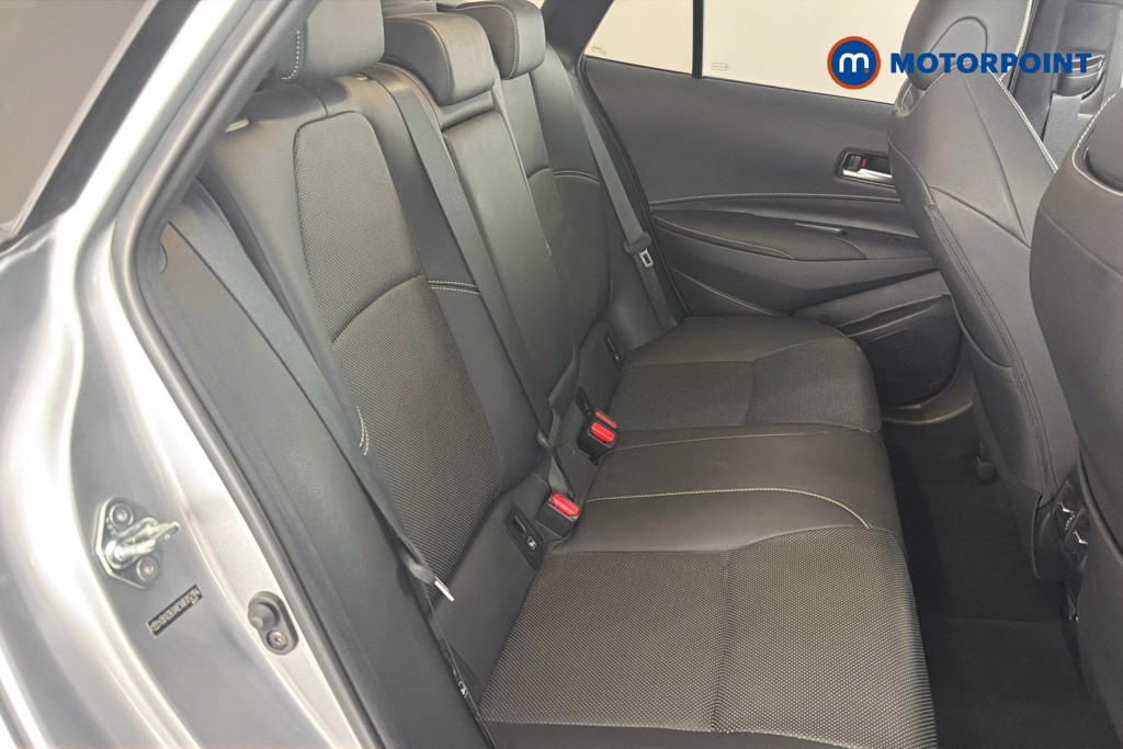 Toyota Corolla Excel Automatic Petrol-Electric Hybrid Estate - Stock Number (1656119) - 28th supplementary image