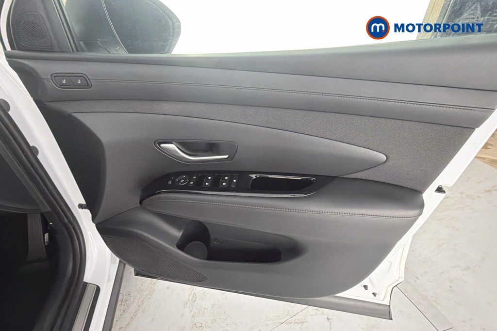 Hyundai Tucson Ultimate Automatic Petrol-Electric Hybrid SUV - Stock Number (1656135) - 19th supplementary image