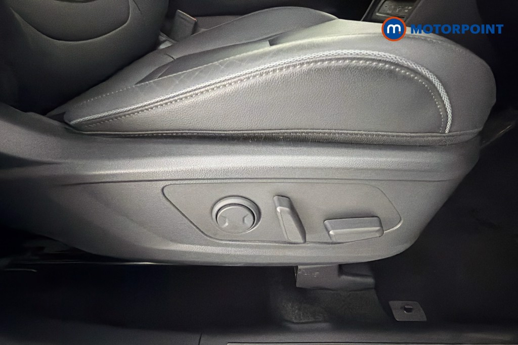 Hyundai Tucson Ultimate Automatic Petrol-Electric Hybrid SUV - Stock Number (1656135) - 25th supplementary image
